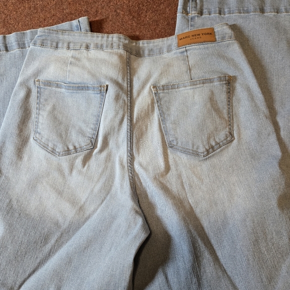 Marc New York High Rise Sailor Jean Size 14 32x29 Light Wash Denim Like New! - Picture 11 of 12